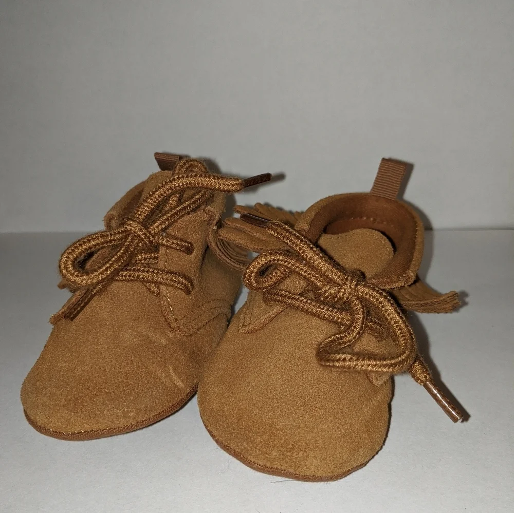 NEW BabyGAP moccasins size 6 to 12 Mo Rich Ginger